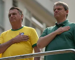 Tarcísio assume linha de frente para salvar Bolsonaro da prisão - Imagem