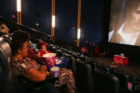 Agora é lei! Filmes em Salvador terão que começar na hora marcada - Imagem