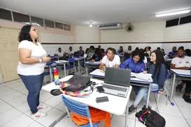 Cidade baiana abre concurso com mil vagas para professores - Imagem