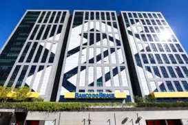 Banco do Brasil abre concurso com vagas de nível médio e salário de até R$ 7 mil - Imagem