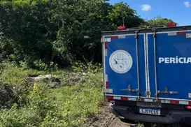 Arembepe: homem é encontrado morto com marcas de tiros em área de mata - Imagem