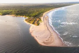Praia “secreta” da Bahia terá seis dias de festa no Réveillon 2026 - Imagem