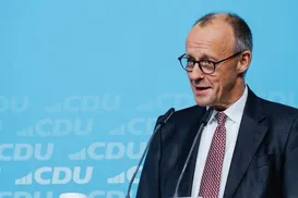 Prefeitura cutuca chanceler alemão após polêmica: “Esqueceu educação na mala” - Imagem