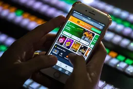 Governo notifica Google e Apple sobre acesso de menores a apps de bets - Imagem