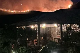 VÍDEO: incêndio de grandes proporções atinge regiões de Mucugê - Imagem
