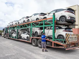 BYD faz o primeiro carregamento de veículos montados em Camaçari - Imagem