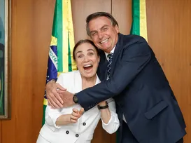 Bolsonarista, Regina Duarte começa a seguir Lula no Instagram - Imagem