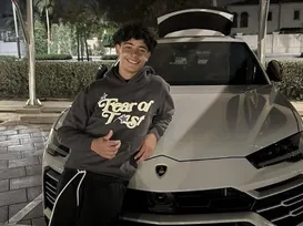 Aos 15 anos, filho de Cristiano Ronaldo ganha Lamborghini de R$ 1,65 milhão - Imagem