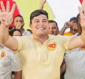 Filho de prefeito cassado por elo com o Comando Vermelho ganha eleição - Imagem