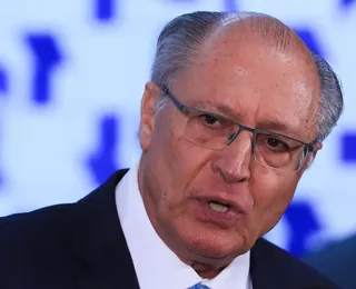 Com Lula fora, Alckmin nomeia novo ministro filiado ao seu partido