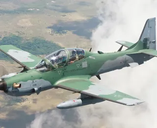 Avião da Venezuela é interceptado pela FAB em Terra Yanomami