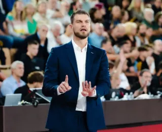 Brasileiro assume time da NBA após prisão de MVP