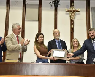 Carballal e Raul Jungmann são homenageados na Alba