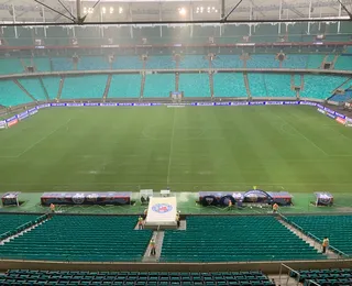 Chuva forte castiga gramado da Fonte Nova antes de jogo do Bahia