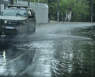 Recorde de chuva em Salvador: frente fria derruba marca histórica em 2 horas