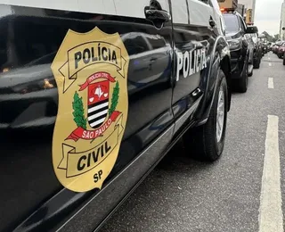 Criança de 11 anos atira acidentalmente no amigo com arma do pai