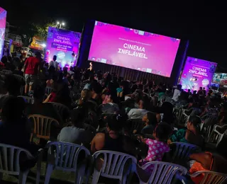 Periperi vira sala de cinema: projeto leva telona gratuita ao bairro