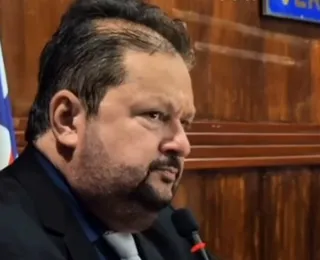 Dias d’Ávila: presidente da Câmara xinga irmã de cachorra e cunhado de fedorento