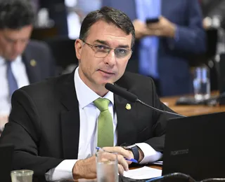 Flávio Bolsonaro pode recuar de anistia e faz apelo por dosimetria