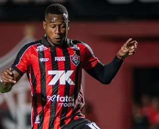 Dudu assume liderança de expulsões no Brasileirão em noite de redenção
