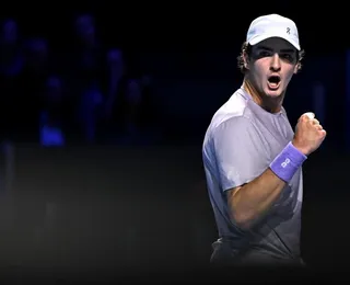 É Brasil: Fonseca vence espanhol e vai à final do ATP 500