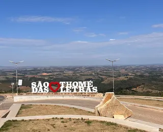 ETs, bruxas e lendas: cidade mineira se consolida como destino místico no Brasil