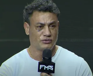 Em lágrimas, Popó anuncia aposentadoria do boxe após confusão