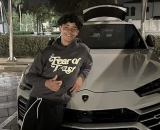 Aos 15 anos, filho de Cristiano Ronaldo ganha Lamborghini de R$ 1,65 milhão