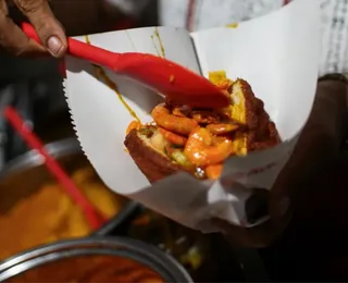 Garota morre após comer acarajé