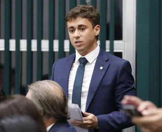 Justiça toma decisão e multa Nikolas Ferreira em R$ 40 mil por transfobia