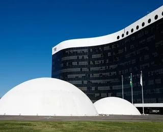 Mais de 490 mil assinaturas: saiba como registrar novo partido no TSE