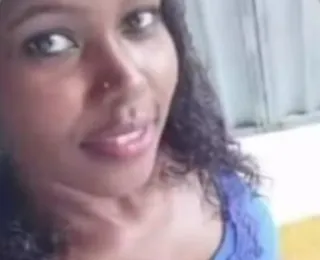 Mulher é morta a facadas e corpo é encontrado pela filha na Bahia