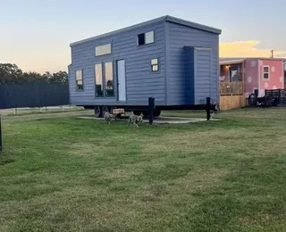 Mulheres criam espaço onde homens são proibidos