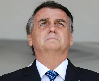 Moraes nega pedido e mantém prisão domiciliar de Bolsonaro por risco de fuga