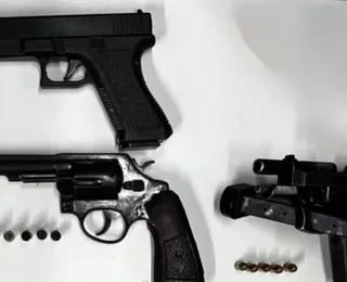 Pistola 380 é apreendida em ação com dois mortos em Feira de Santana