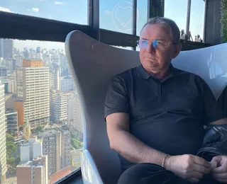 Prefeito do PT é alvo do MP por propaganda pessoal em redes oficiais