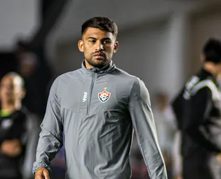 Que moral! Volante do Vitória aparece em seleção da 29ª rodada