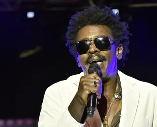 Seu Jorge faz Arena A TARDE vibrar com Baile à la Baiana em show marcante