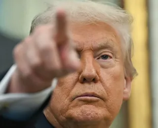 Trump diz que vai suspender imigração de países de "terceiro mundo"