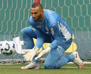 Weverton dá dura resposta a Ceni em polêmica sobre gramado da Fonte Nova