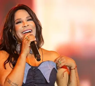 Após polêmica, Silvânia Aquino anuncia saída da banda Calcinha Preta - Imagem