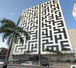 “Prédio QR Code” de Salvador chama atenção com fachada inspirada em tecidos africanos - Imagem