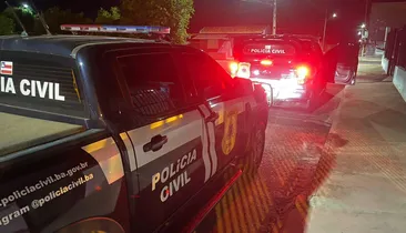 Homem é executado dentro de Hilux ao chegar em condomínio em Salvador