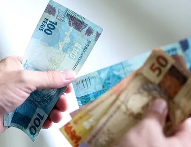 Além do décimo terceiro: veja os direitos e benefícios de fim de ano - Imagem