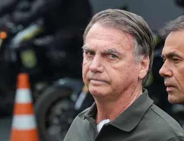 Bolsonaro alega "surto" e nega tentativa de fuga; prisão foi mantida - Imagem