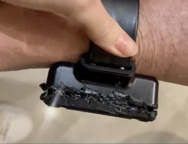 PF inicia perícia em tornozeleira danificada por Bolsonaro - Imagem