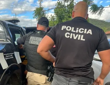 Homem ameaça ex-companheira durante registro de queixa na delegacia - Imagem