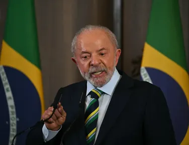 Lula convida presidente de direita da Bolívia para vir ao Brasil - Imagem