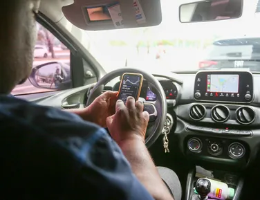 PL que regulamenta trabalho por aplicativo tem data para avançar - Imagem