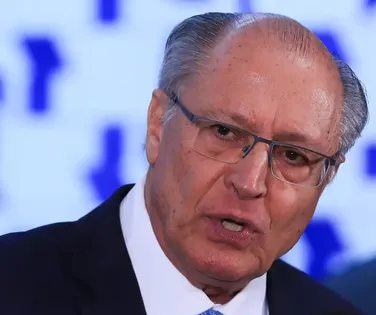 "São fatos que chamam atenção", diz Alckmin sobre rejeição de Messias - Imagem